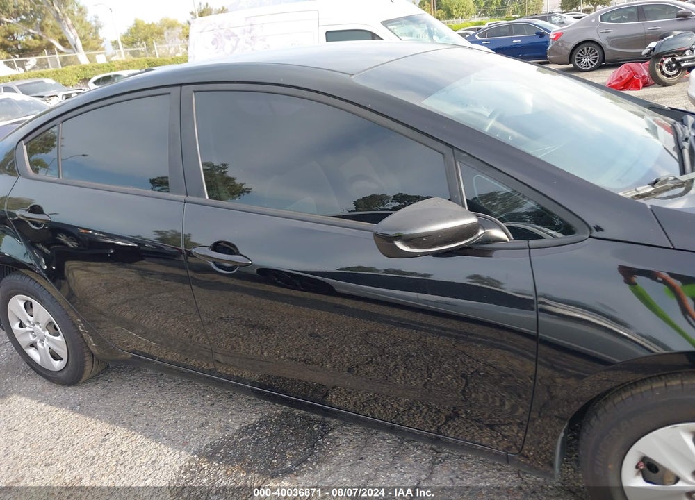2017 KIA FORTE LX VIN: 3KPFK4A72HE078189