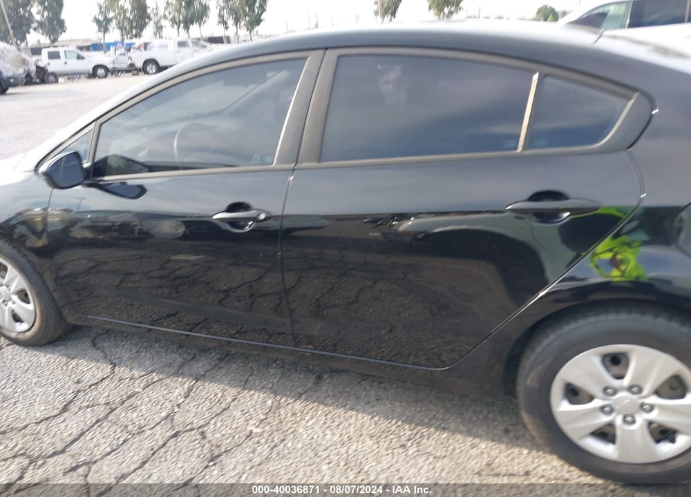 2017 KIA FORTE LX VIN: 3KPFK4A72HE078189