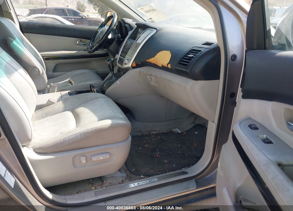2005 LEXUS RX 330 VIN: JTJHA31U250093501