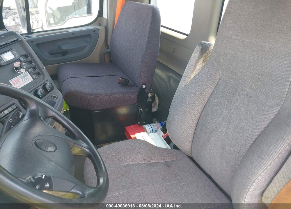 2017 FREIGHTLINER CASCADIA 125 VIN: 3AKJGEDR6HSHV8697