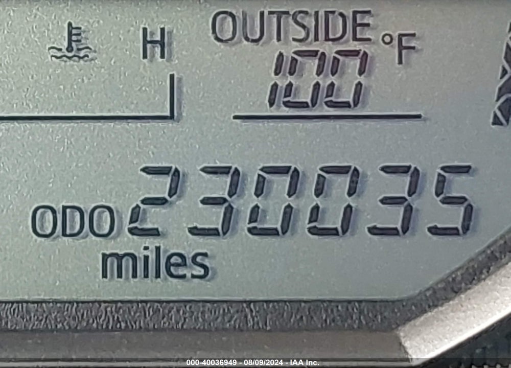 2015 TOYOTA RAV4 XLE VIN: 2T3WFREV2FW183505