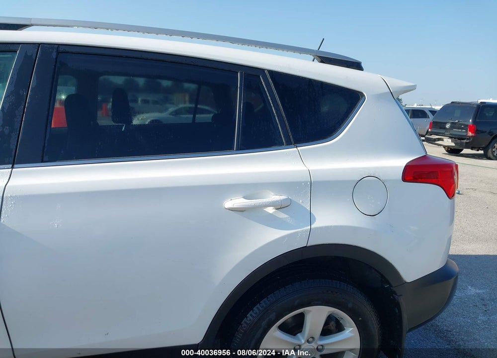 2014 TOYOTA RAV4 XLE VIN: 2T3WFREV3EW118998
