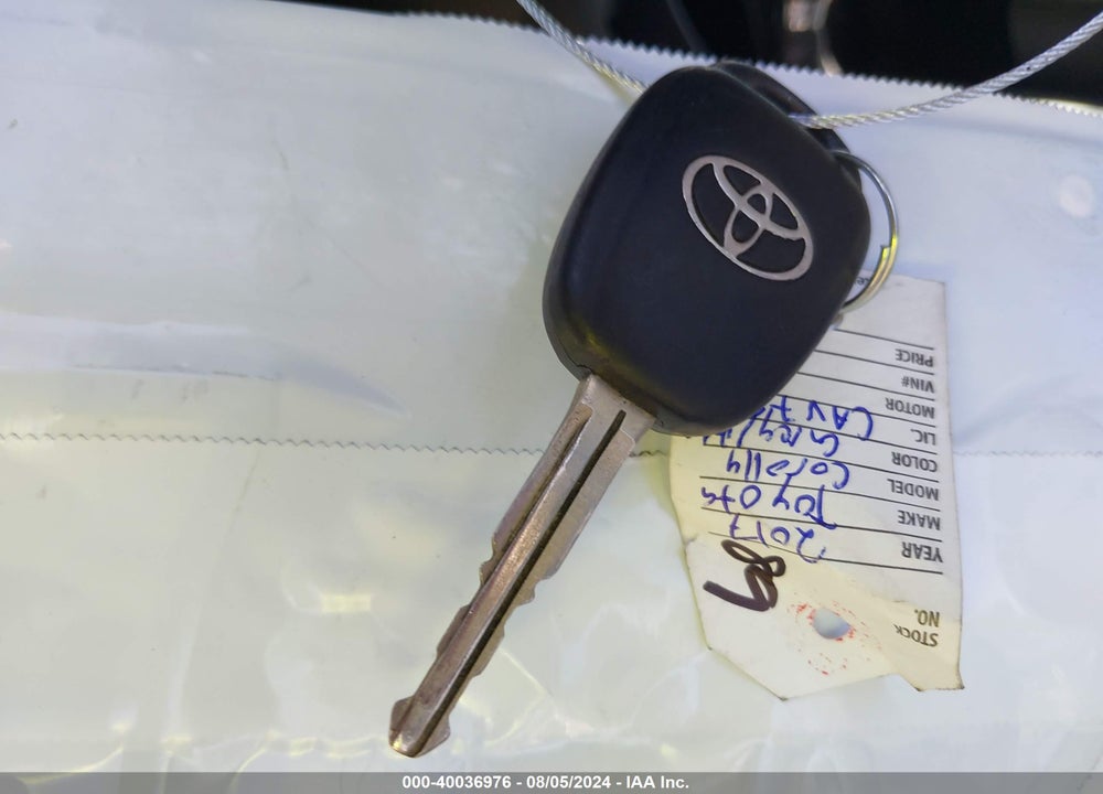 2017 TOYOTA COROLLA LE VIN: 2T1BURHE6HC840058