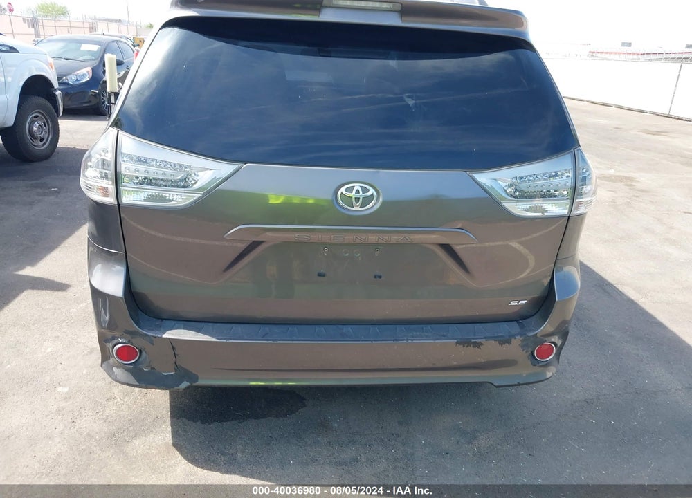 2012 TOYOTA SIENNA SE 8 PASSENGER VIN: 5TDXK3DC6CS228195