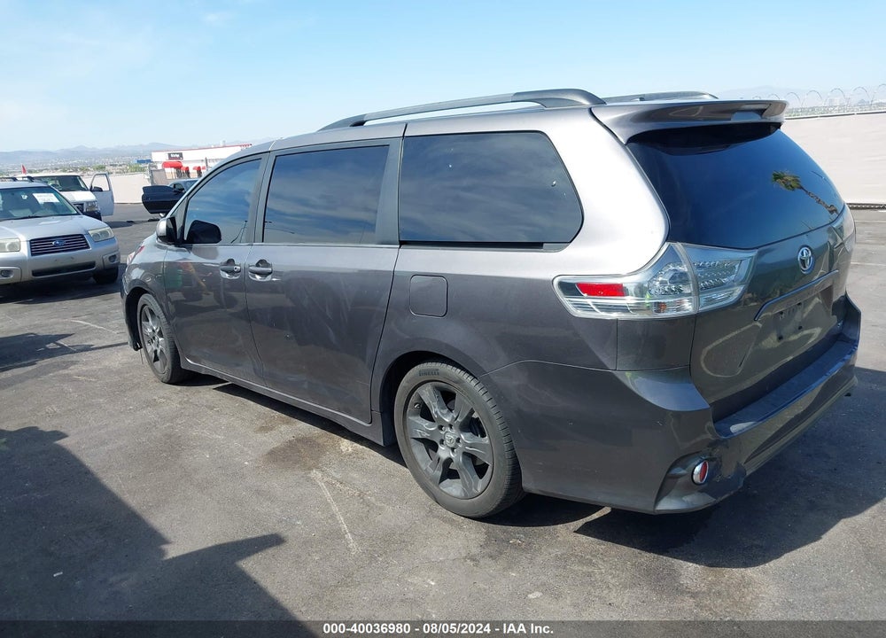 2012 TOYOTA SIENNA SE 8 PASSENGER VIN: 5TDXK3DC6CS228195