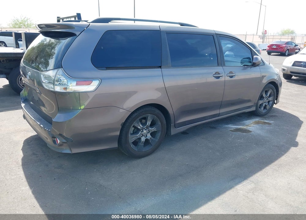 2012 TOYOTA SIENNA SE 8 PASSENGER VIN: 5TDXK3DC6CS228195