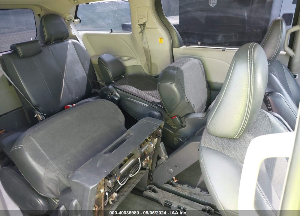 2012 TOYOTA SIENNA SE 8 PASSENGER VIN: 5TDXK3DC6CS228195