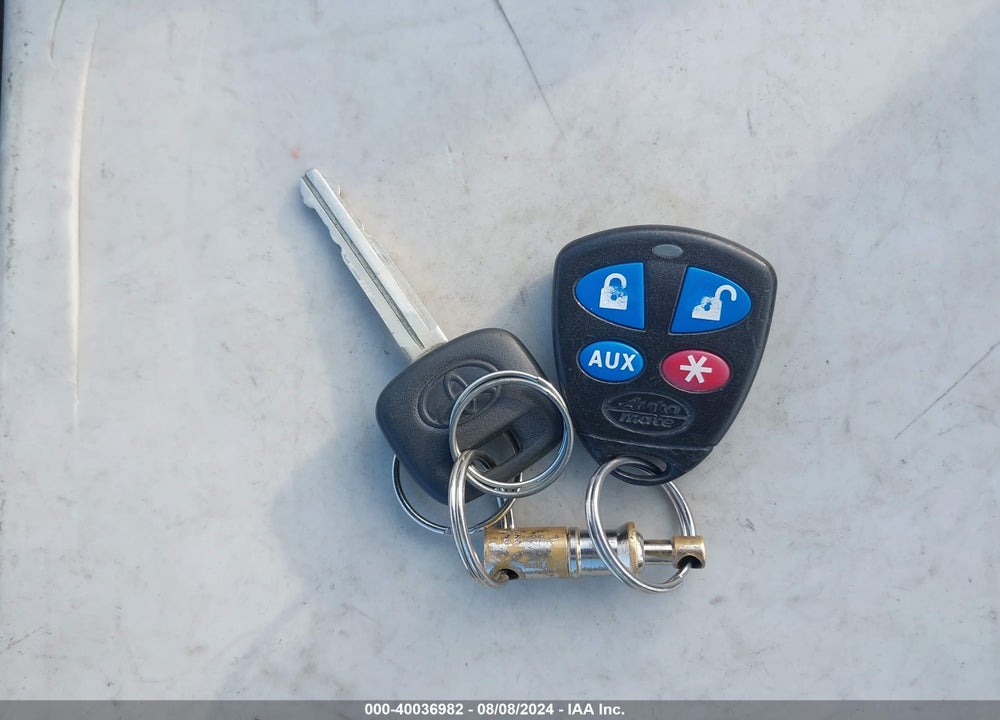 2004 TOYOTA RAV4 VIN: JTEHD20V840004958