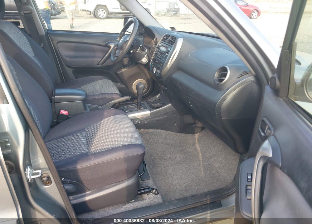 2004 TOYOTA RAV4 VIN: JTEHD20V840004958