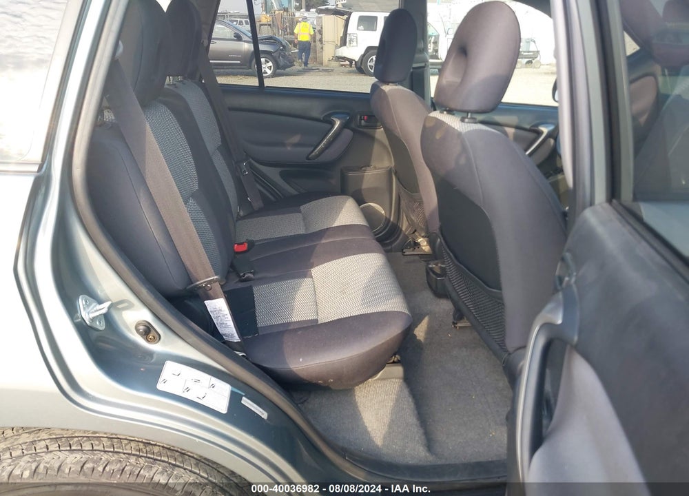 2004 TOYOTA RAV4 VIN: JTEHD20V840004958