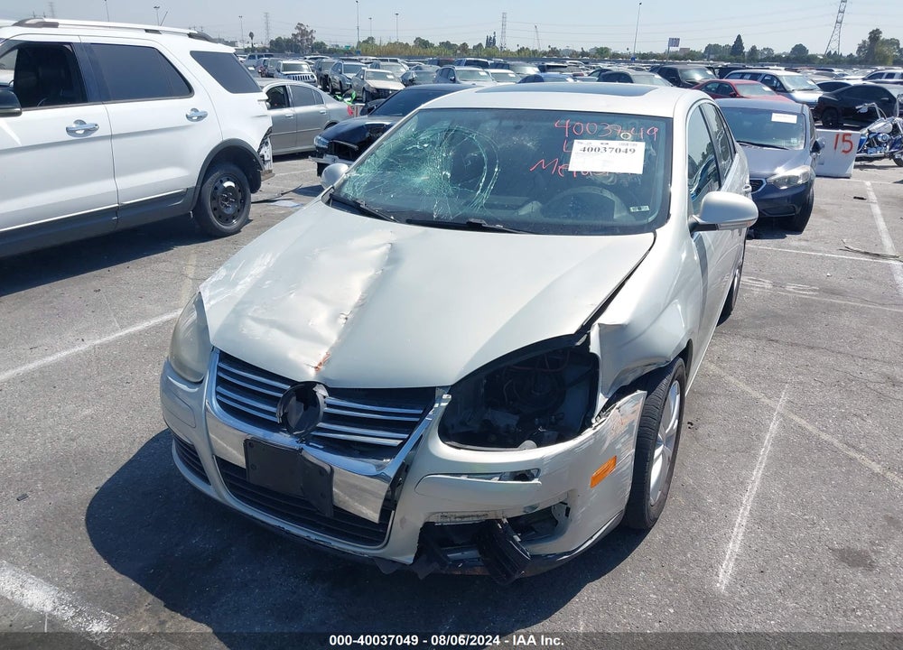 2010 VOLKSWAGEN JETTA SE VIN: 3VWRZ7AJ0AM046579