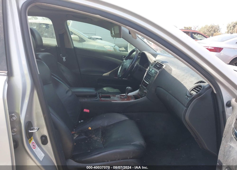 2008 LEXUS IS 250 VIN: JTHBK262882078483