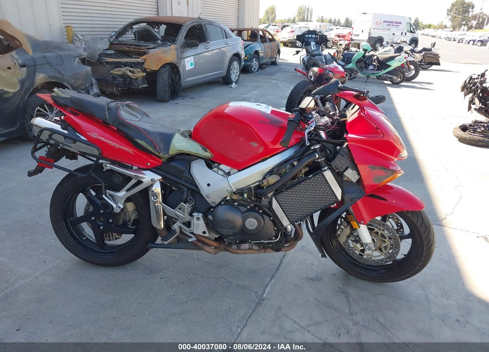 2002 HONDA VFR800 A VIN: JH2RC46462M400258