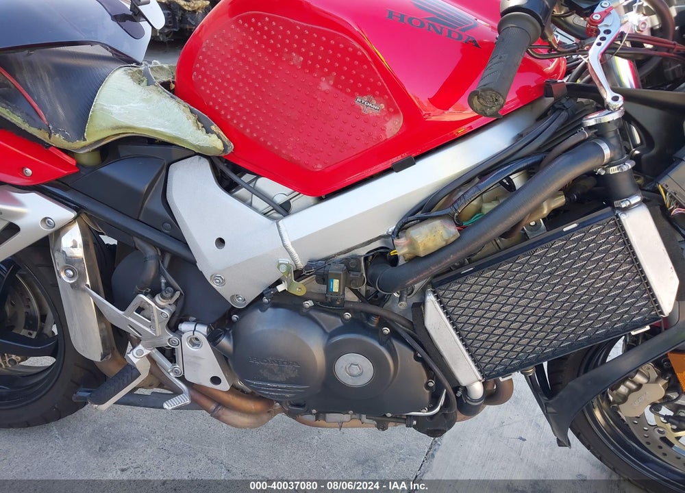 2002 HONDA VFR800 A VIN: JH2RC46462M400258