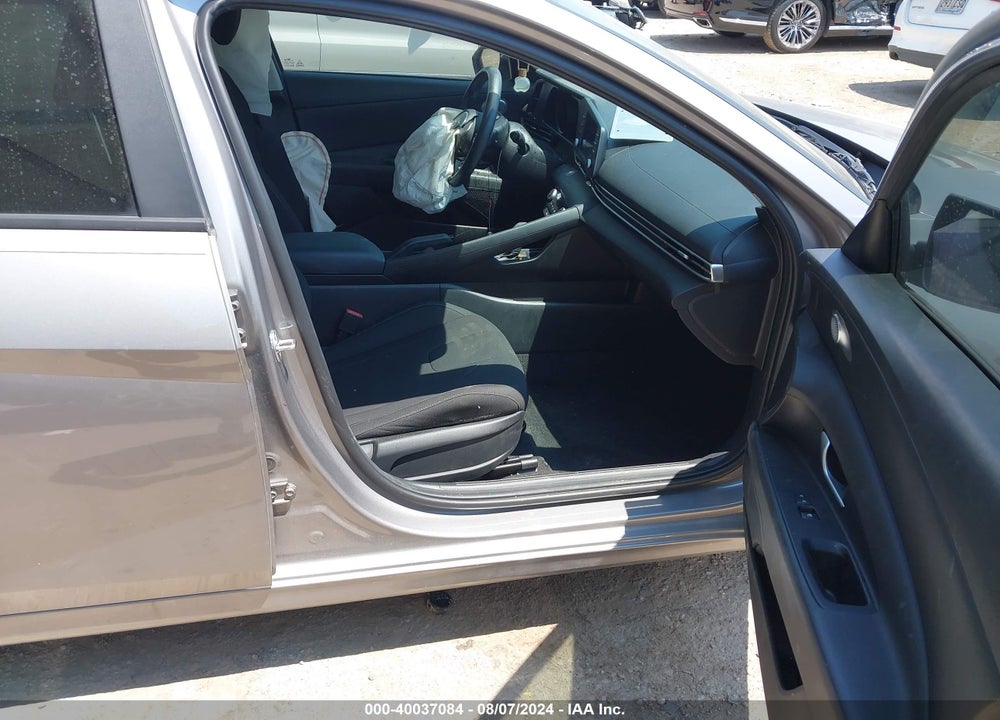 2023 HYUNDAI ELANTRA SEL VIN: KMHLM4AG1PU438318