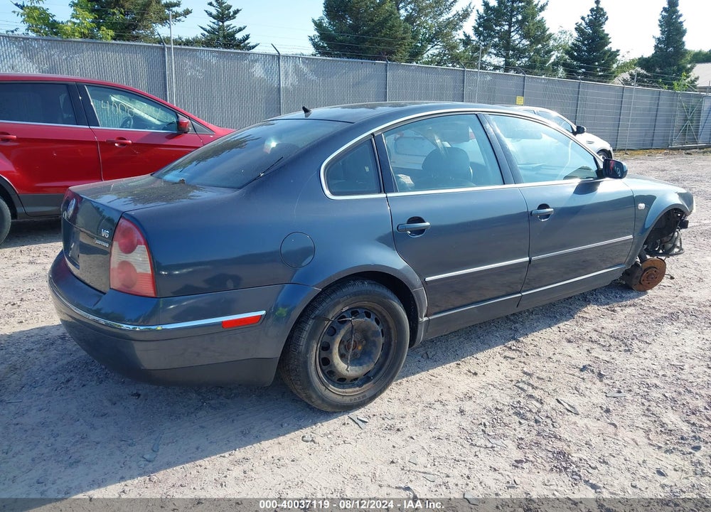 2002 VOLKSWAGEN PASSAT GLX VIN: WVWTH63B12P016384