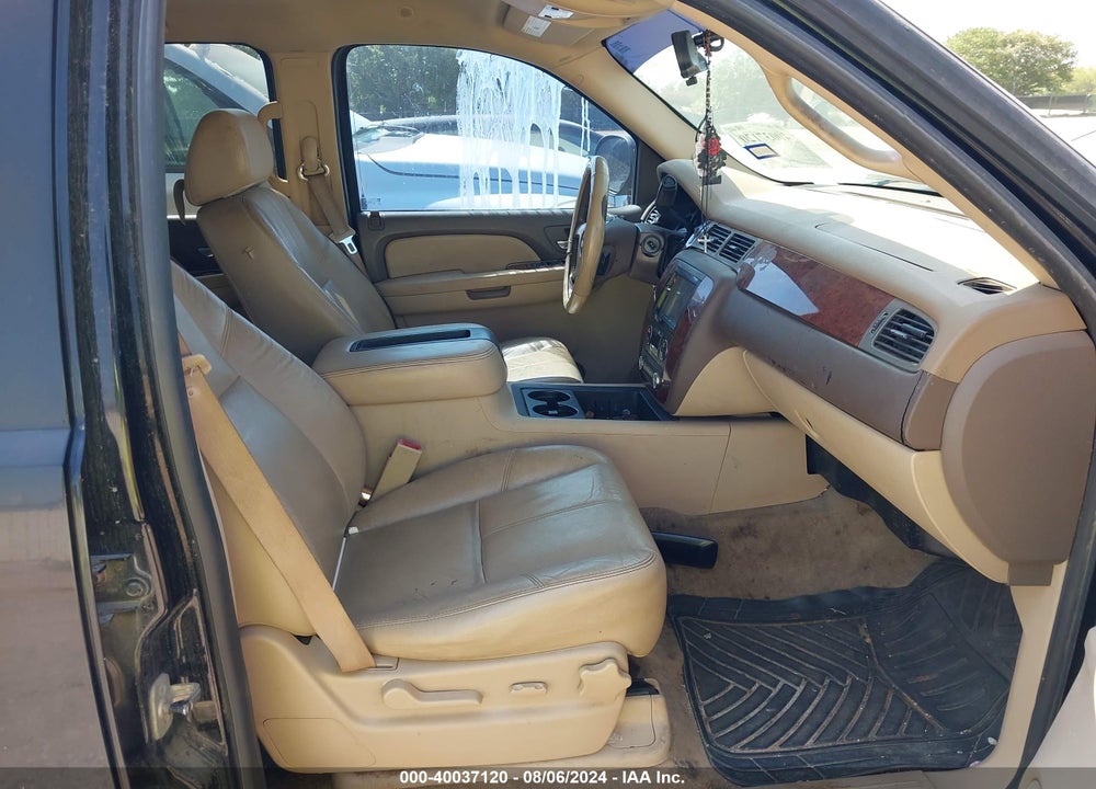 2009 CHEVROLET TAHOE LT2 VIN: 1GNEC233X9R231213
