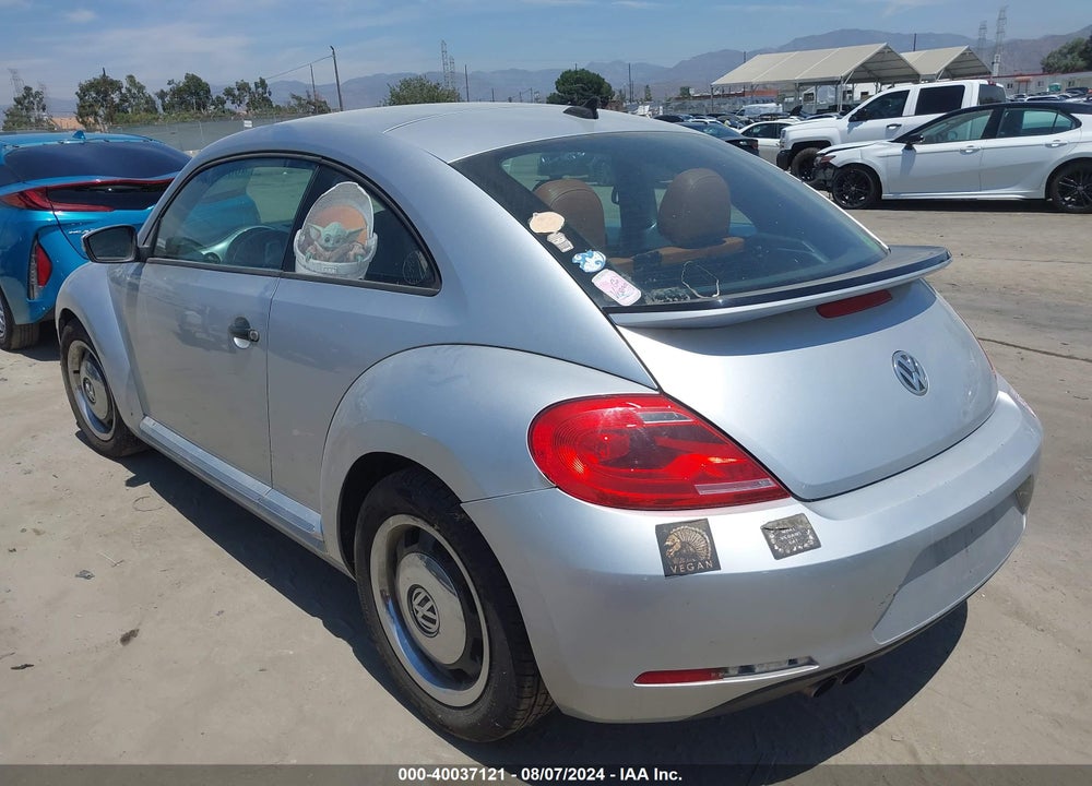 2015 VOLKSWAGEN BEETLE 1.8T CLASSIC VIN: 3VWF17AT9FM603542