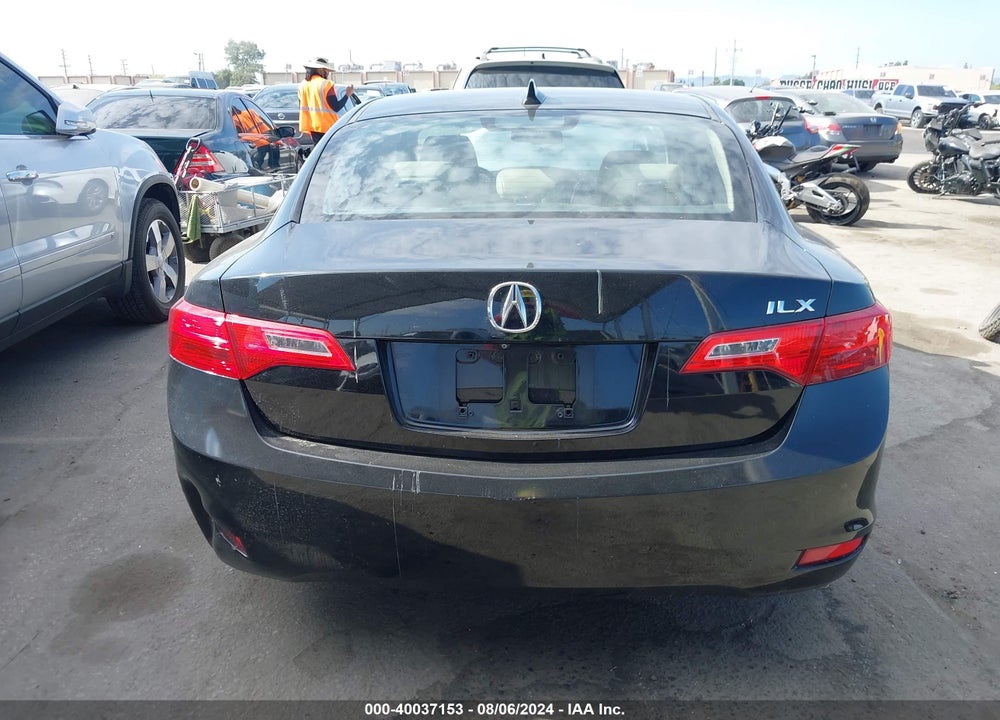 2015 ACURA ILX 2.0L VIN: 19VDE1F71FE004385