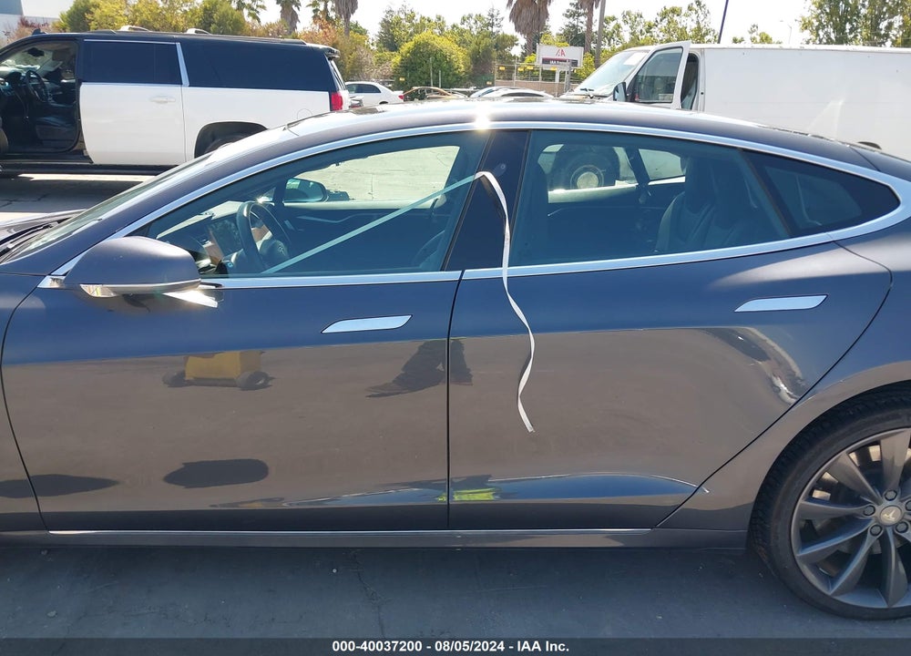2018 TESLA MODEL S 100D/75D/P100D VIN: 5YJSA1E24JF297220