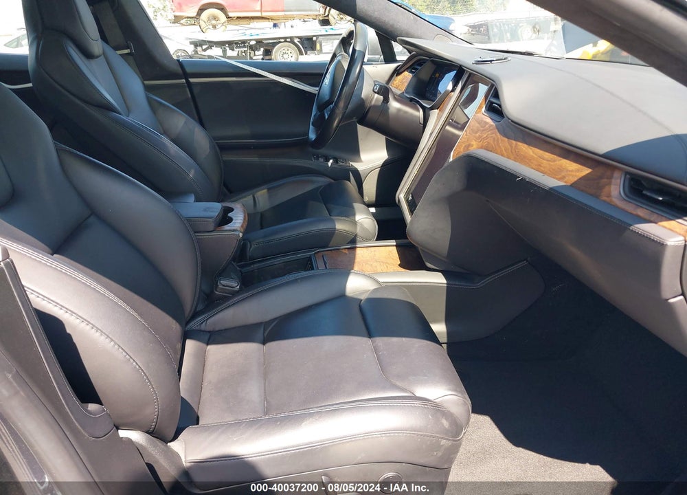 2018 TESLA MODEL S 100D/75D/P100D VIN: 5YJSA1E24JF297220
