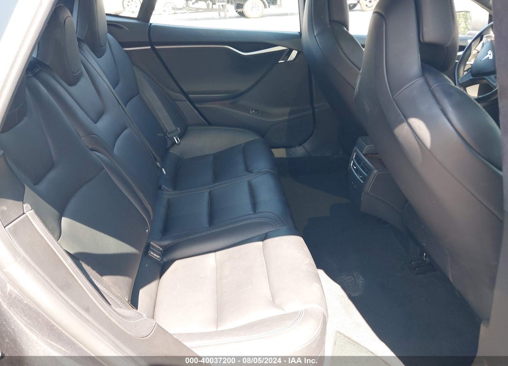 2018 TESLA MODEL S 100D/75D/P100D VIN: 5YJSA1E24JF297220