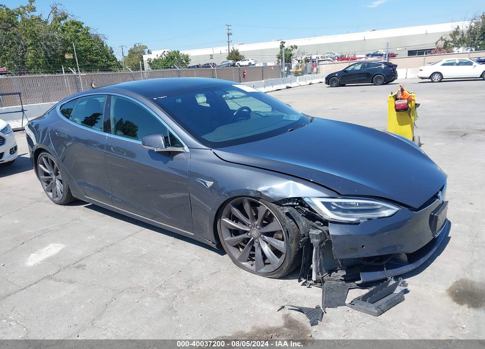 2018 TESLA MODEL S 100D/75D/P100D VIN: 5YJSA1E24JF297220