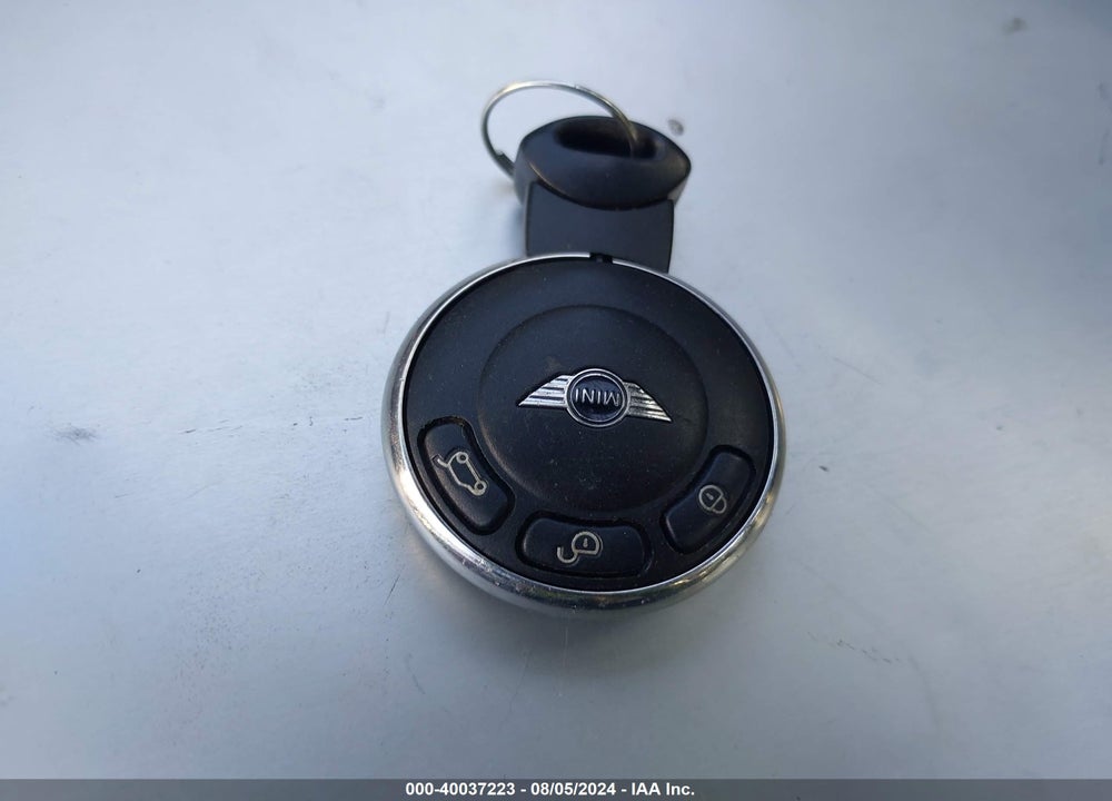 2015 MINI COUPE COOPER VIN: WMWSX1C5XFT508143
