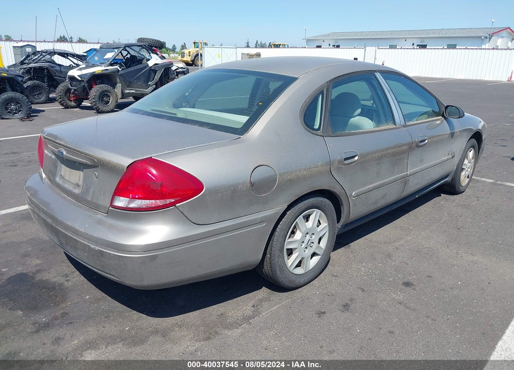 2005 FORD TAURUS SE VIN: 1FAHP53225A247570