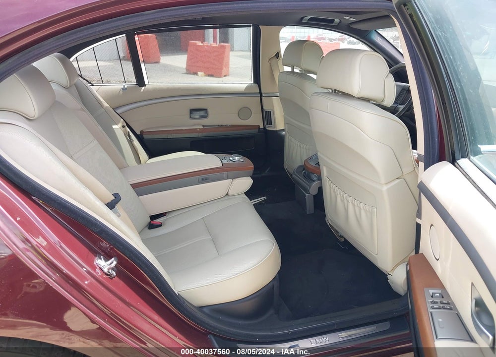 2006 BMW 750LI VIN: WBAHN83596DT63938