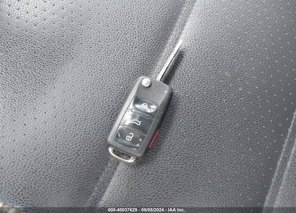 2013 VOLKSWAGEN JETTA 2.5L SE VIN: 3VWDX7AJ1DM451225