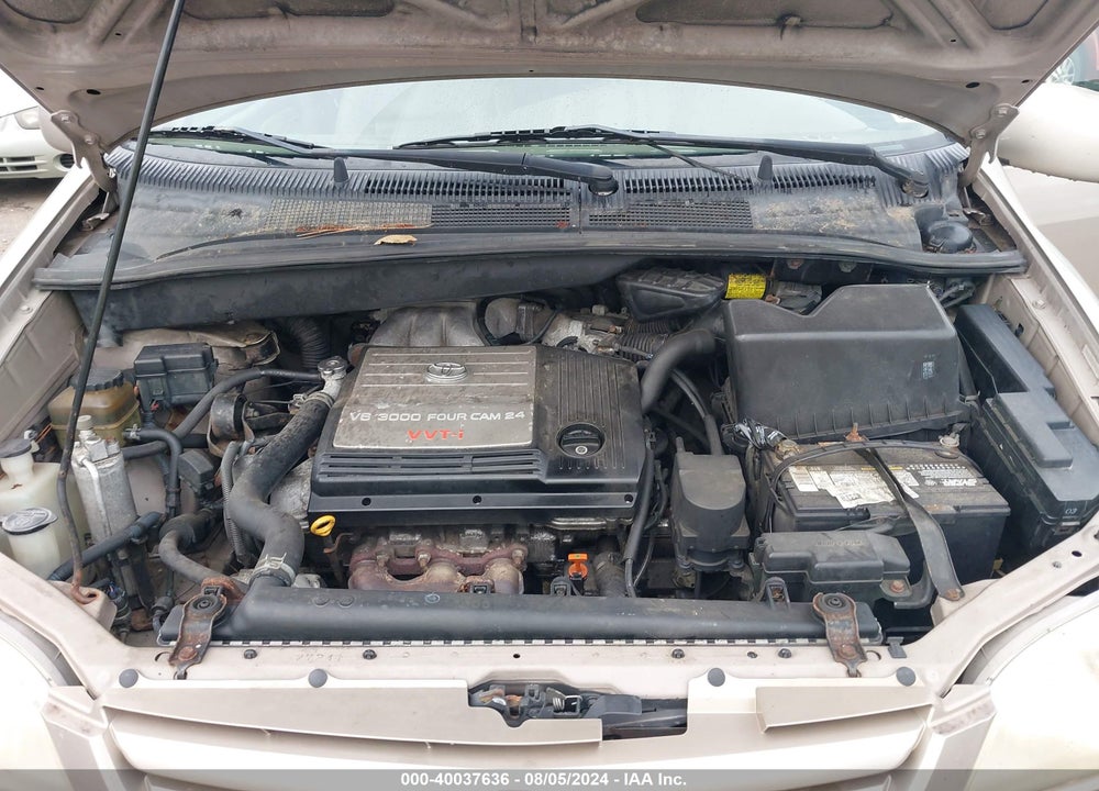 2002 TOYOTA SIENNA XLE VIN: 4T3ZF13C42U457068