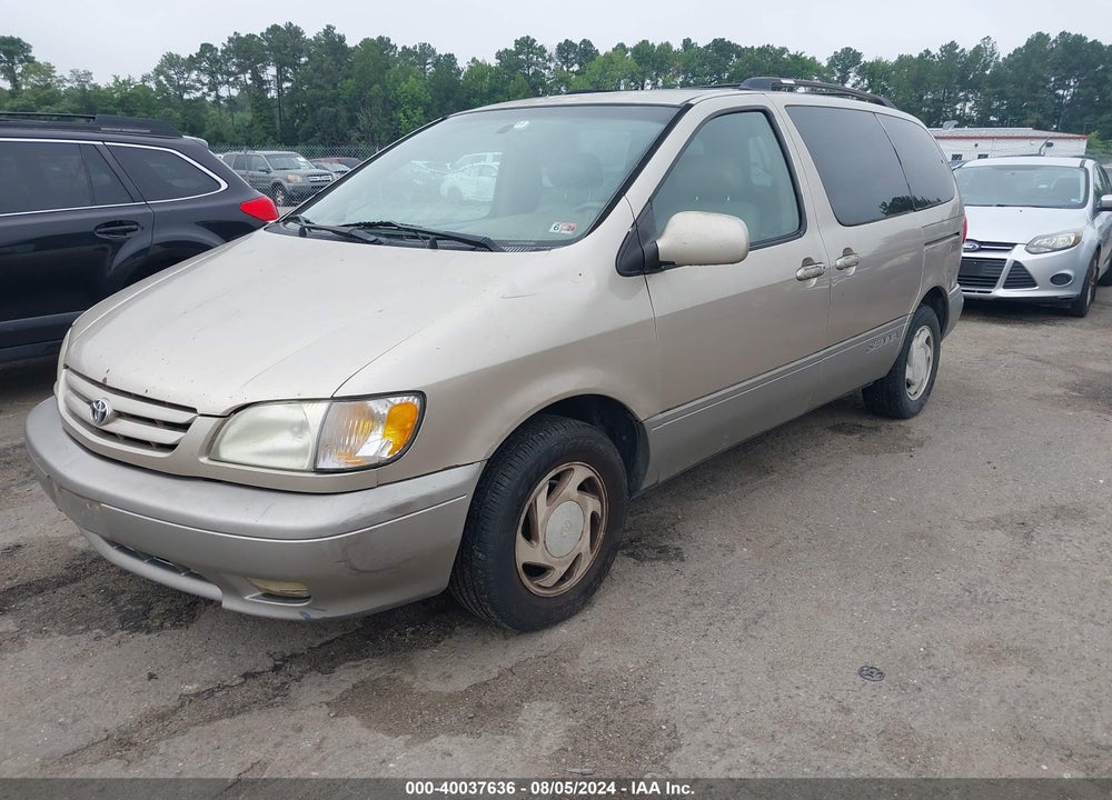 2002 TOYOTA SIENNA XLE VIN: 4T3ZF13C42U457068