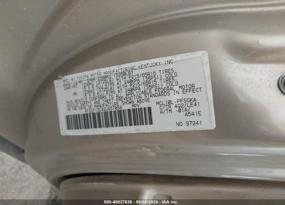 2002 TOYOTA SIENNA XLE VIN: 4T3ZF13C42U457068