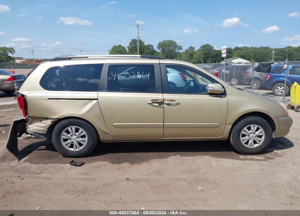 2011 KIA SEDONA LX VIN: KNDMG4C74B6388377