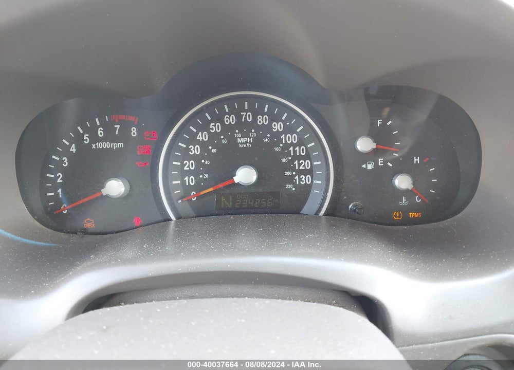 2011 KIA SEDONA LX VIN: KNDMG4C74B6388377