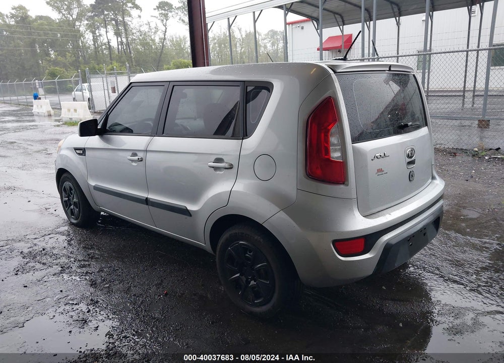 2013 KIA SOUL VIN: KNDJT2A56D7764661