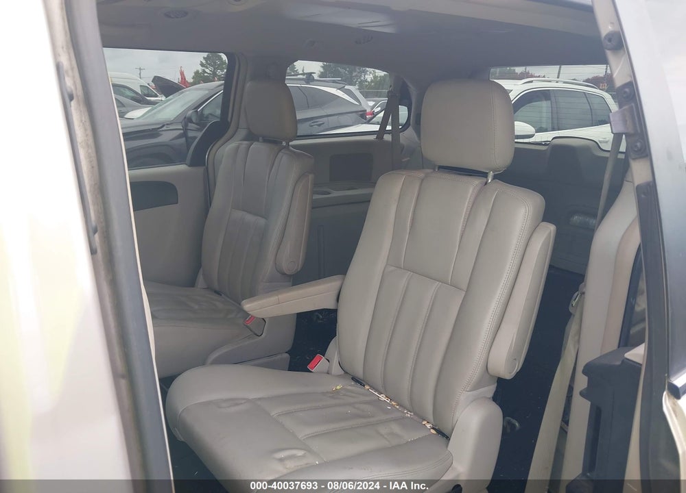 2013 CHRYSLER TOWN & COUNTRY VIN: 2C4RC1BG6DR631216