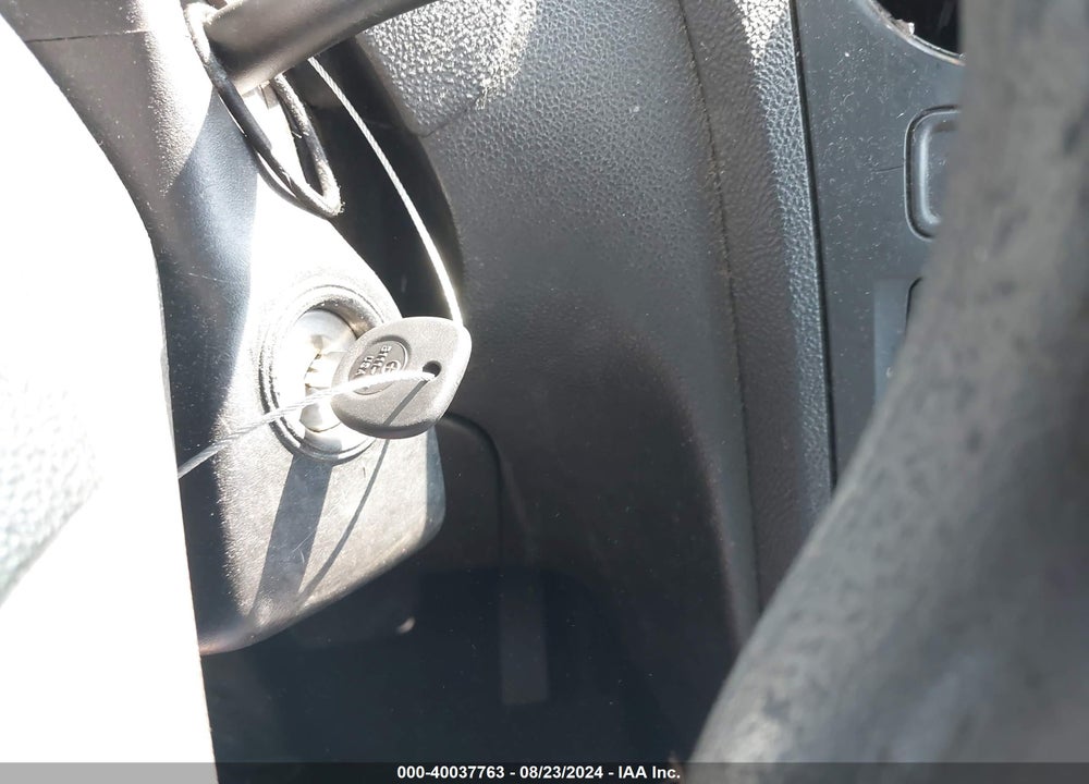 2009 CHEVROLET HHR LT VIN: 3GNCA23B39S638839