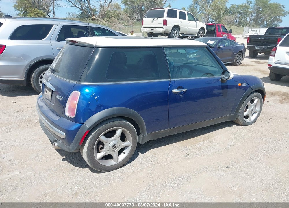 2002 MINI COOPER VIN: WMWRC33482TE11209