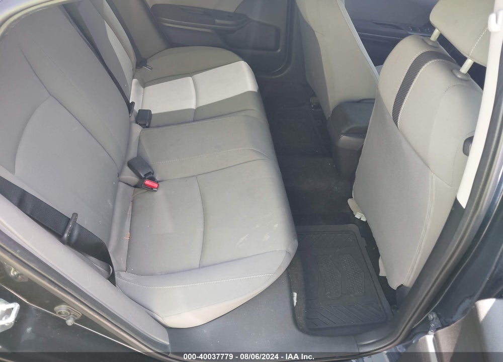 2018 HONDA CIVIC LX VIN: 19XFC2F55JE037604