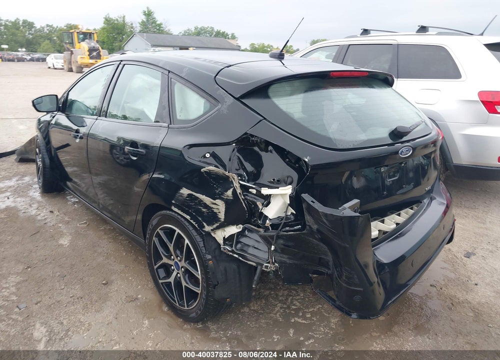 2017 FORD FOCUS SEL VIN: 1FADP3M27HL247462