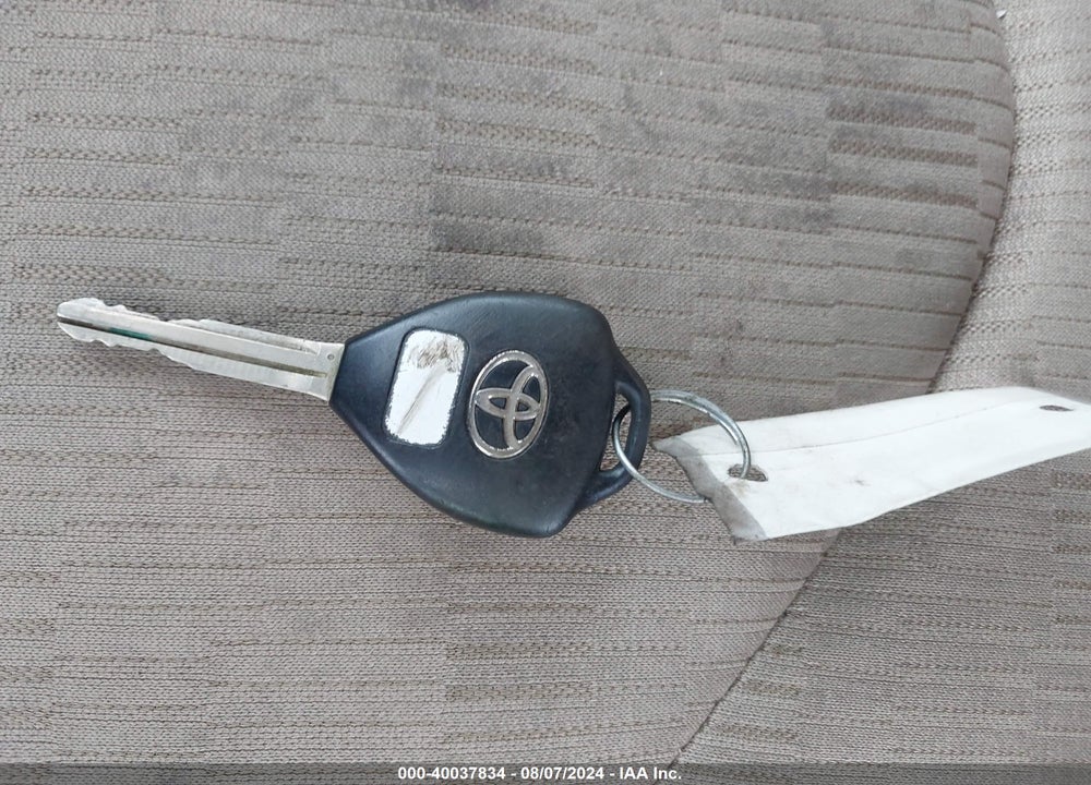 2009 TOYOTA RAV4 VIN: JTMBF33V69D020291