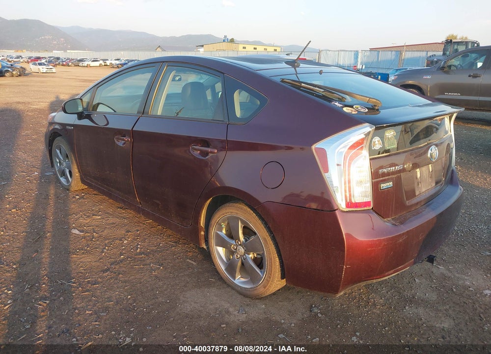 2013 TOYOTA PRIUS THREE SE VIN: JTDKN3DU8D5590076