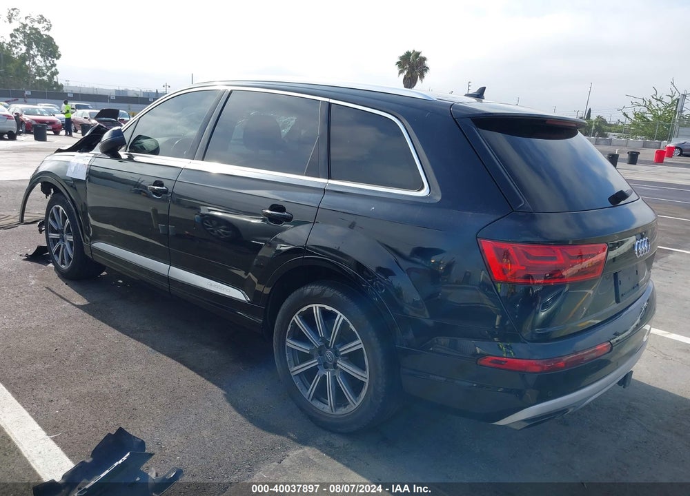 2017 AUDI Q7 3.0T PREMIUM VIN: WA1LAAF78HD005918