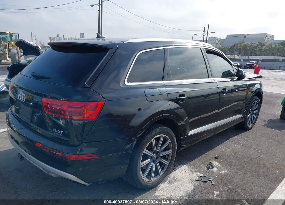 2017 AUDI Q7 3.0T PREMIUM VIN: WA1LAAF78HD005918