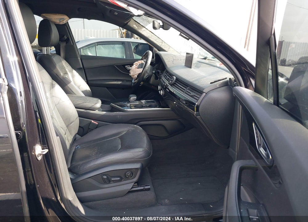 2017 AUDI Q7 3.0T PREMIUM VIN: WA1LAAF78HD005918