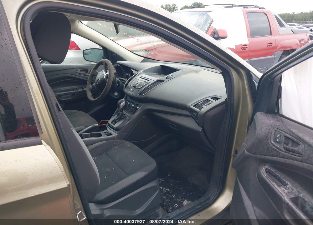 2013 FORD ESCAPE S VIN: 1FMCU0F70DUA83719