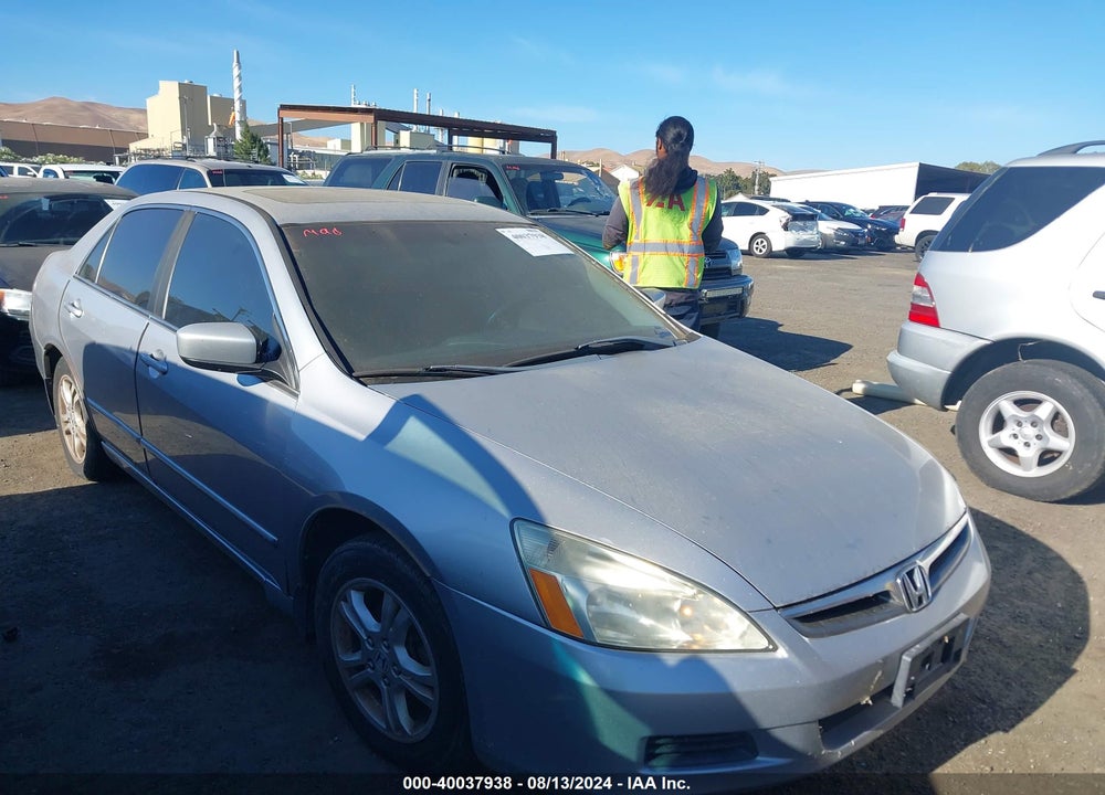 2007 HONDA ACCORD 2.4 EX VIN: 1HGCM56837A137080