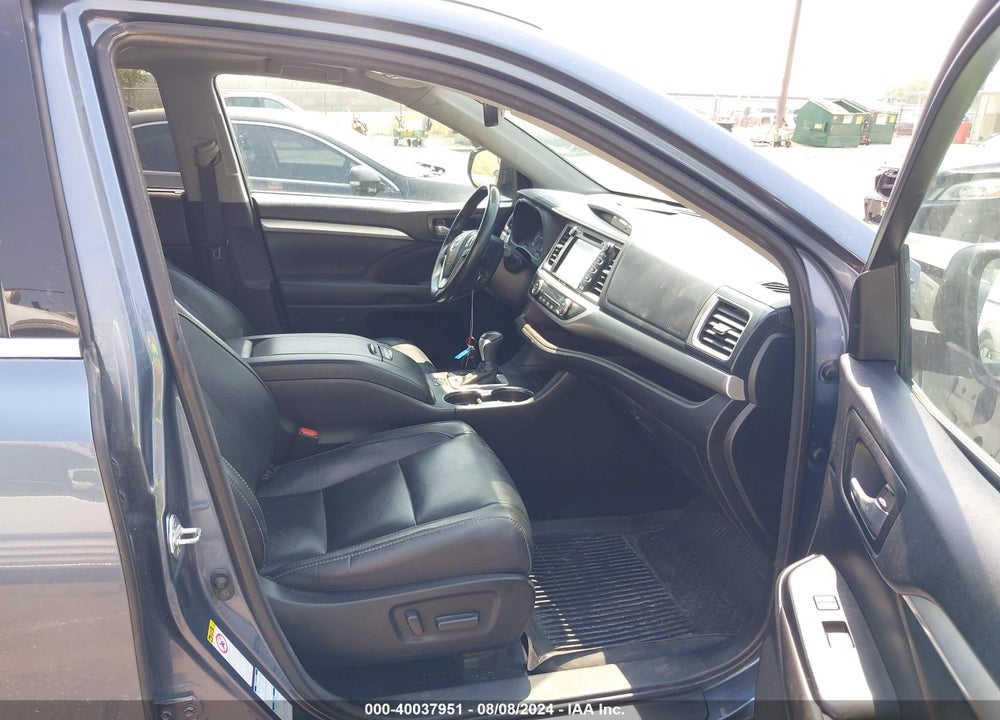 2017 TOYOTA HIGHLANDER HYBRID XLE VIN: 5TDJGRFH2HS022558
